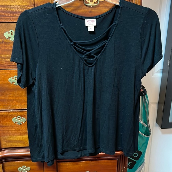 Ladies laced front black top - Picture 1 of 3